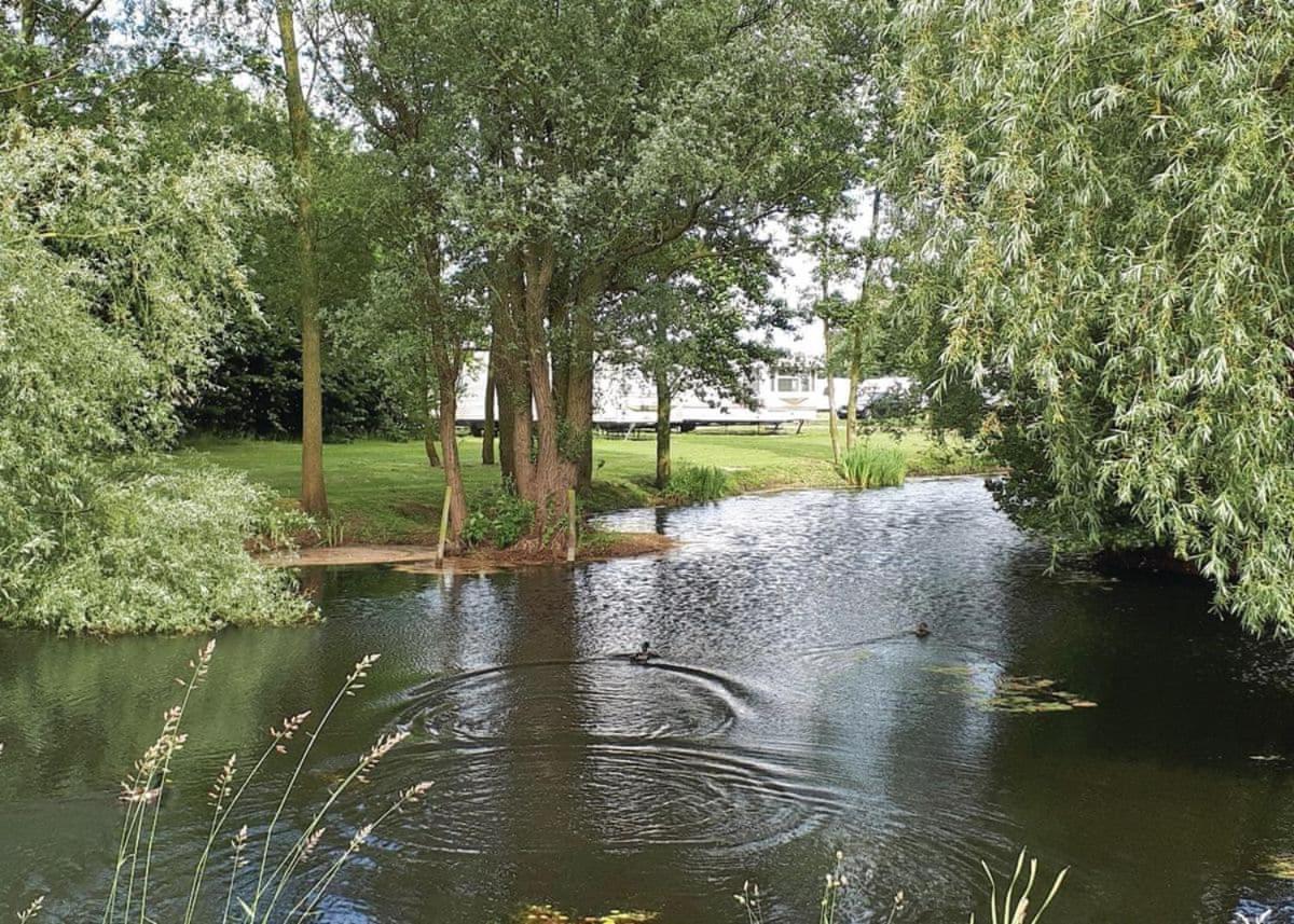 ホテル Barlings Country Park Langworth エクステリア 写真